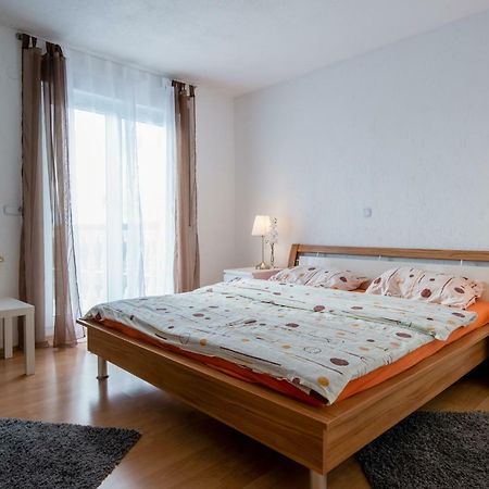 Ferienhaus Bucic Буйе Екстериор снимка