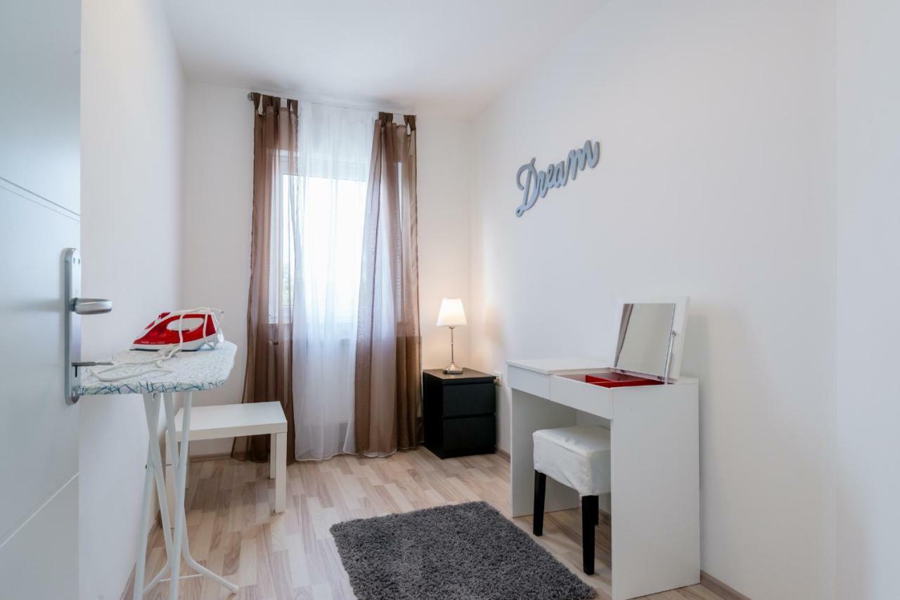 Ferienhaus Bucic Буйе Екстериор снимка