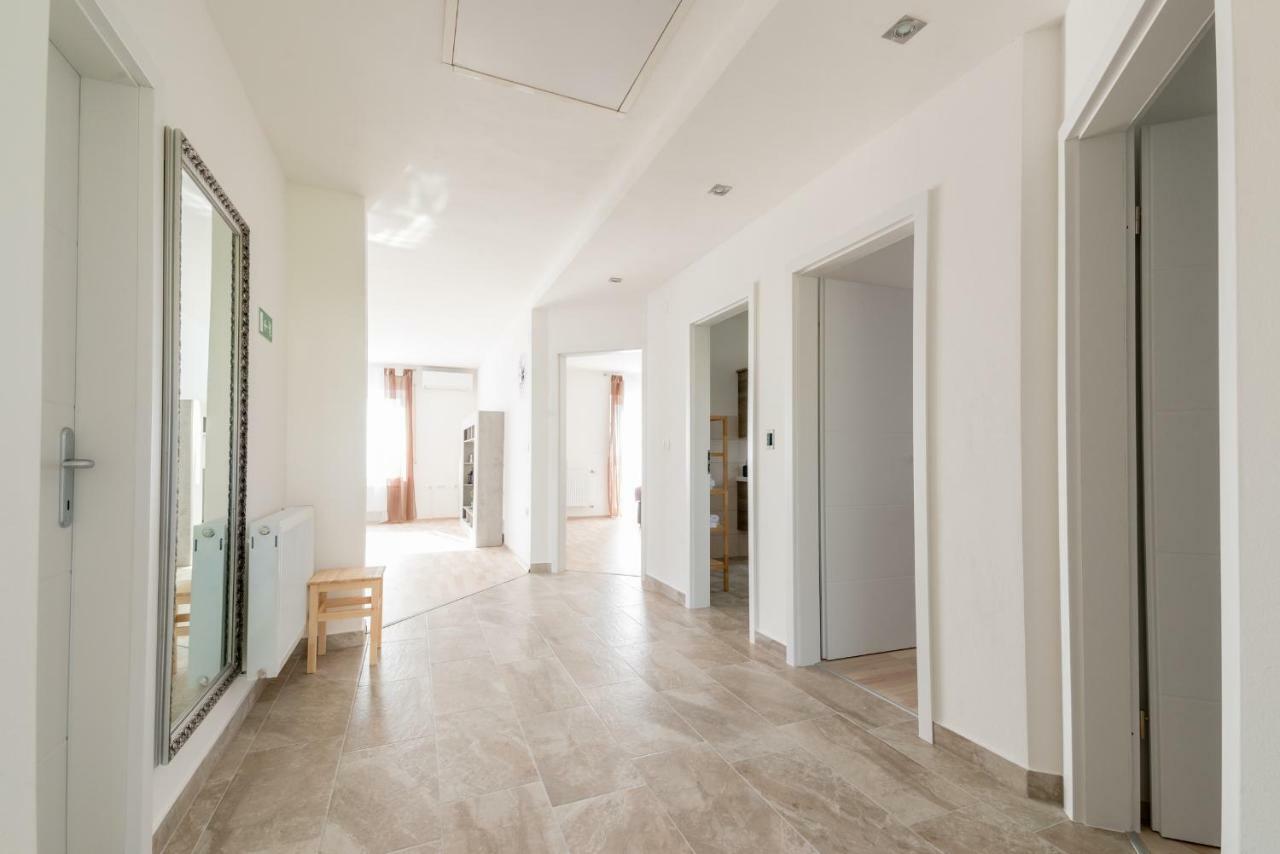 Ferienhaus Bucic Буйе Екстериор снимка