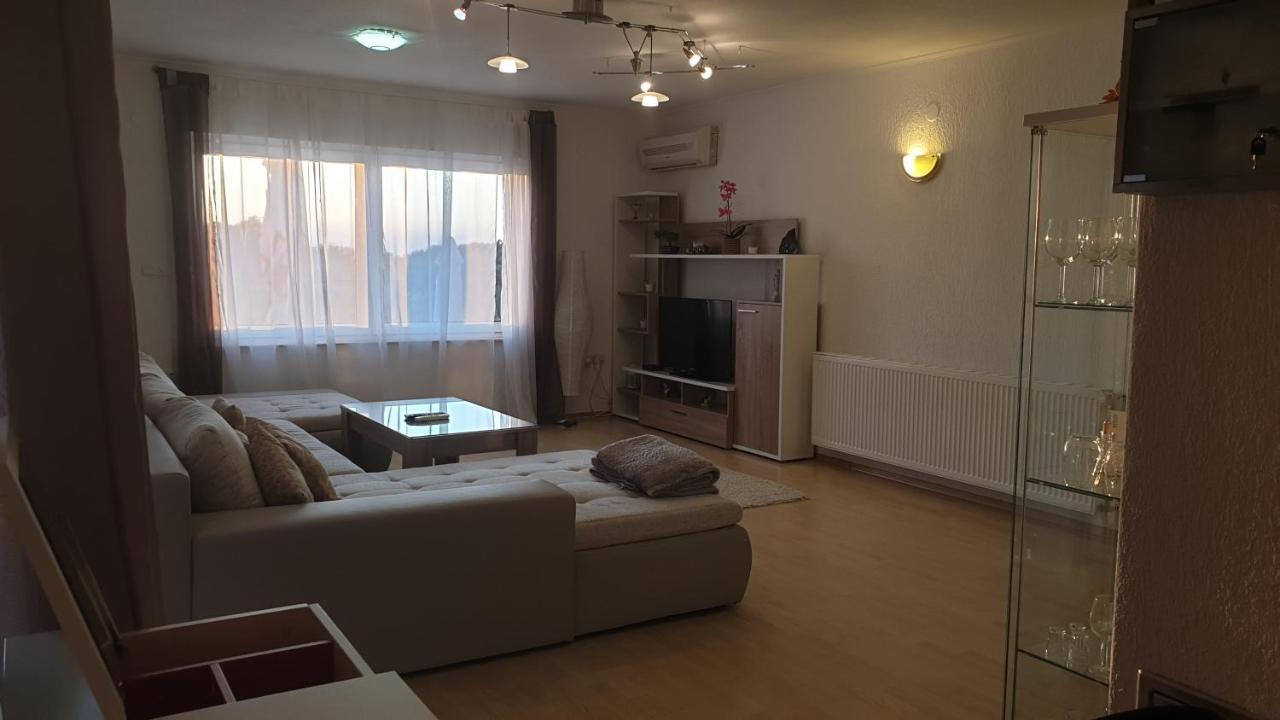 Ferienhaus Bucic Буйе Екстериор снимка